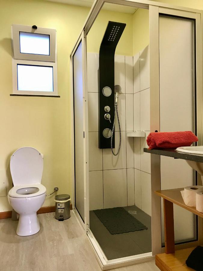 Casa Da Relva Com Piscina Aquecida Interna Apartment Arco da Calheta  Bagian luar foto